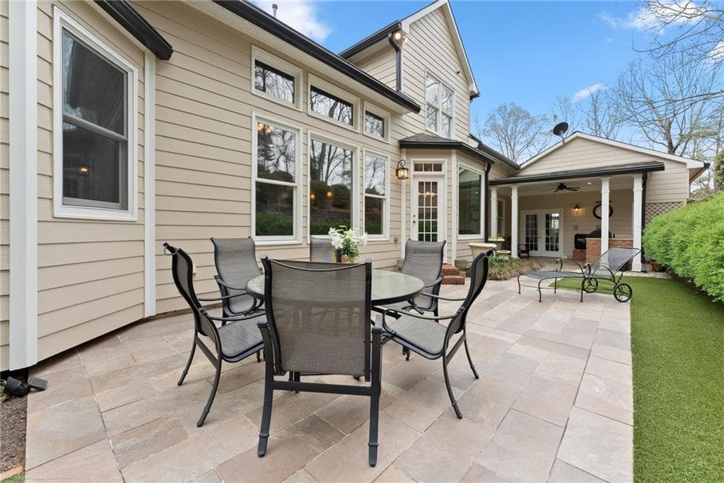 5 bedroom, 5 bathroom, 4,580 sq ft single family residence for sale at 3522 Maritime Glen, Gainesville, GA 30506 — photo 8