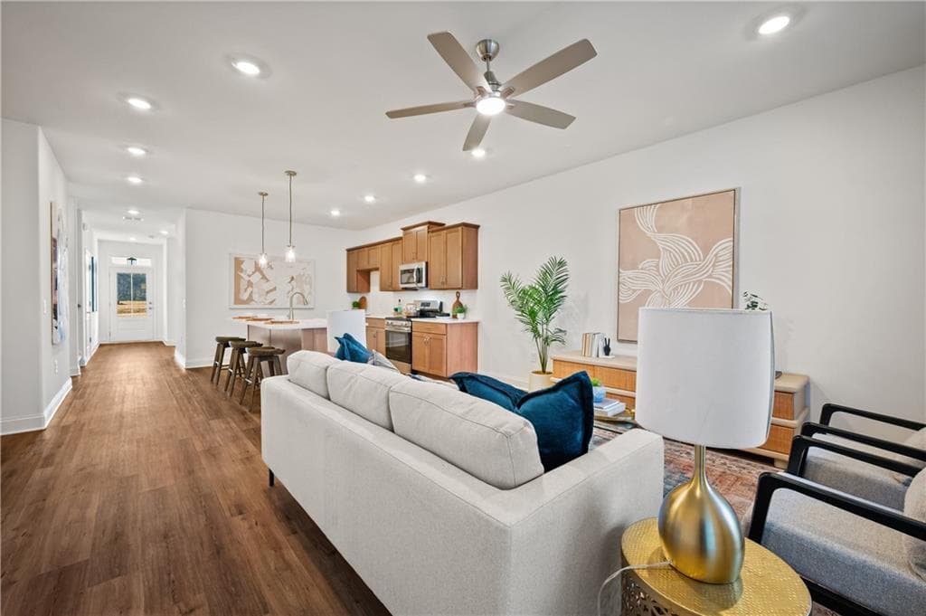 2 bedroom, 2 bathroom, 1,596 sq ft townhouse under contract at 120 Harmony Circle, Cartersville, GA 30120 — photo 5