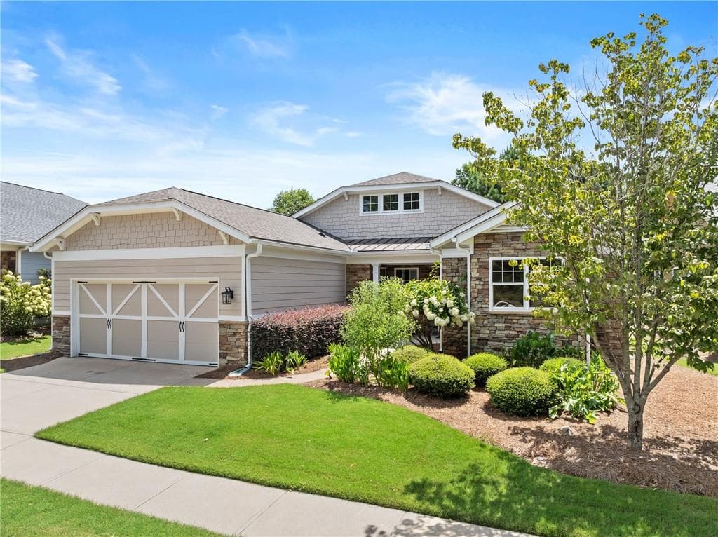 3 bedroom, 2 bathroom, 2,379 sq ft single family residence for sale at 3230 Indian Hawthorne Ridge, Gainesville, GA 30504 — photo 3