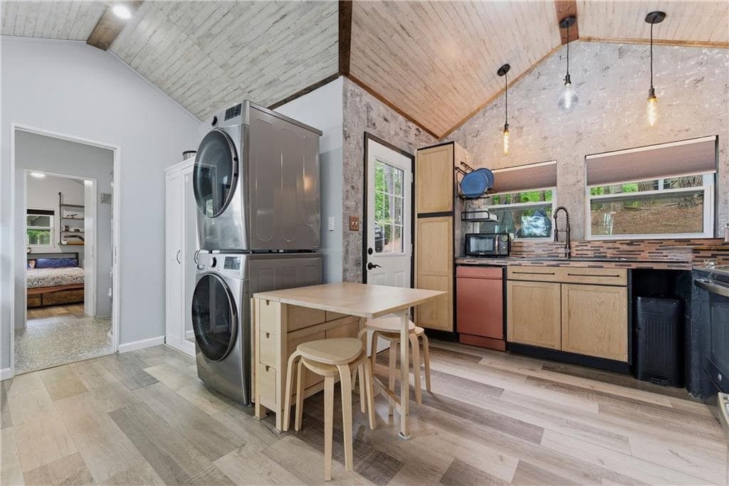1 bedroom, 1 bathroom, 900 sq ft single family residence for sale at 1000 Victoria Landing Drive, Woodstock, GA 30189 — photo 8