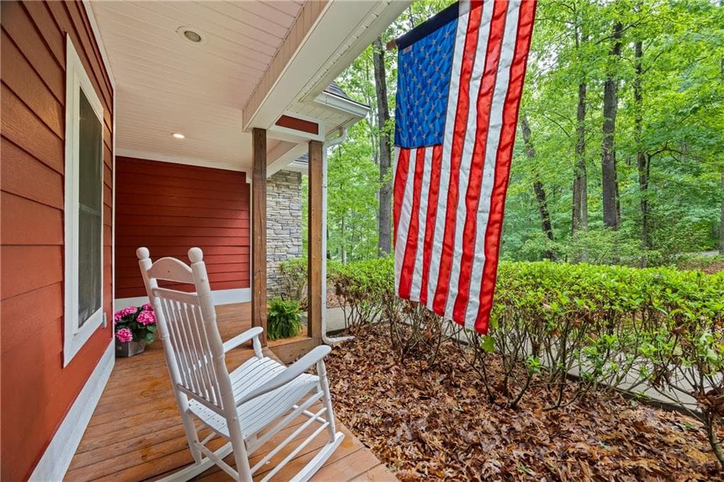 3 bedroom, 2 bathroom, 2,134 sq ft single family residence for sale at 45 Highland Shoals Court, Hartwell, GA 30643 — photo 10