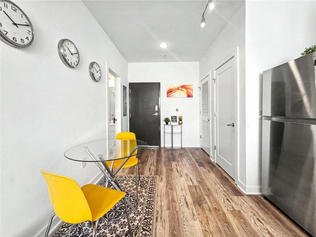 1 bedroom, 1 bathroom, 657 sq ft condominium for sale at 525 Parkway Drive 404, Atlanta, GA 30308 — photo 6