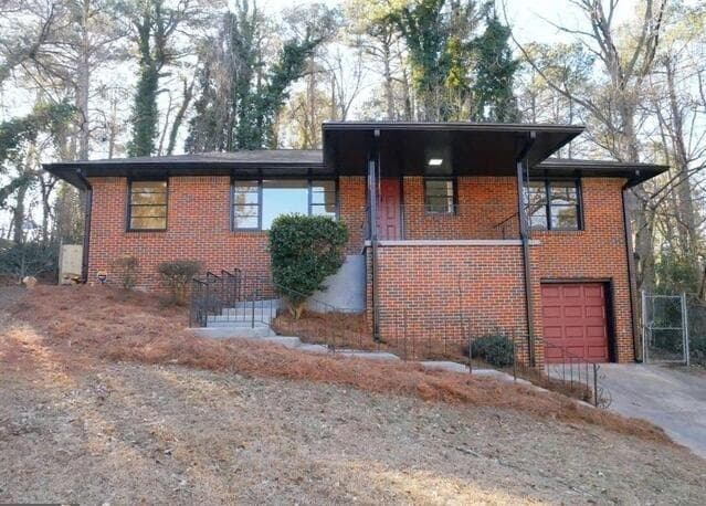 3 bedroom, 2 bathroom, 1,316 sq ft single family residence under contract at 2756 Oldknow Drive, Atlanta, GA 30318