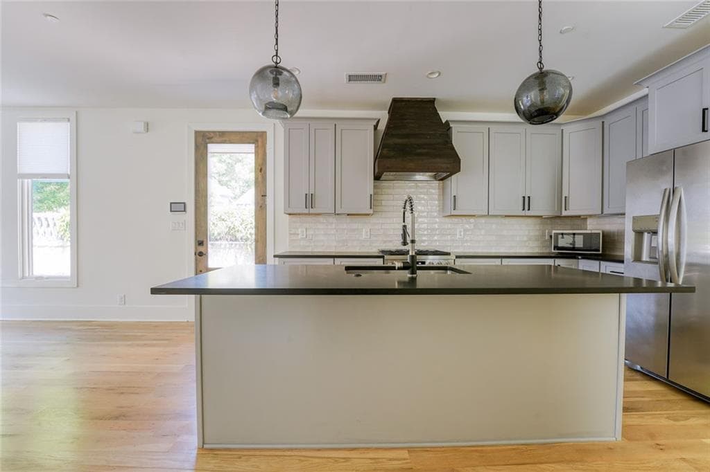 3 bedroom, 4 bathroom, 1,825 sq ft single family residence for sale at 290 2nd Street, Fayetteville, GA 30214 — photo 10