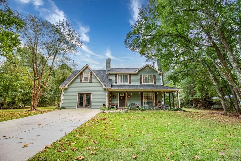 4 bedroom, 3 bathroom, 1,818 sq ft single family residence for sale at 1769 Brandi Lane, Loganville, GA 30052 — photo 4