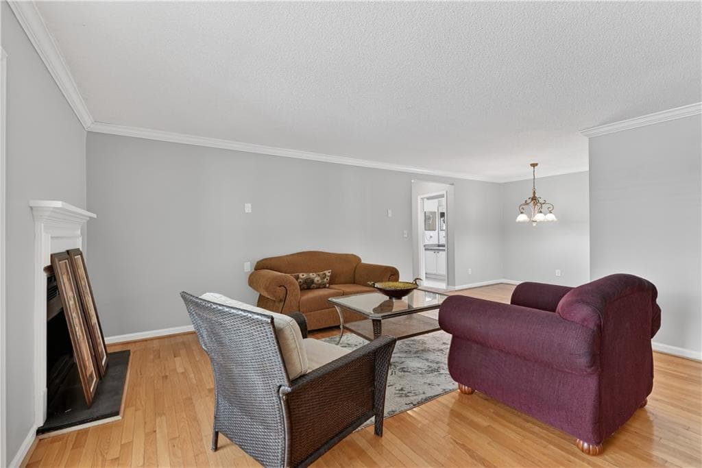 2 bedroom, 2 bathroom, 1,142 sq ft condominium for sale at 7001 Wingate Way, Atlanta, GA 30350 — photo 6