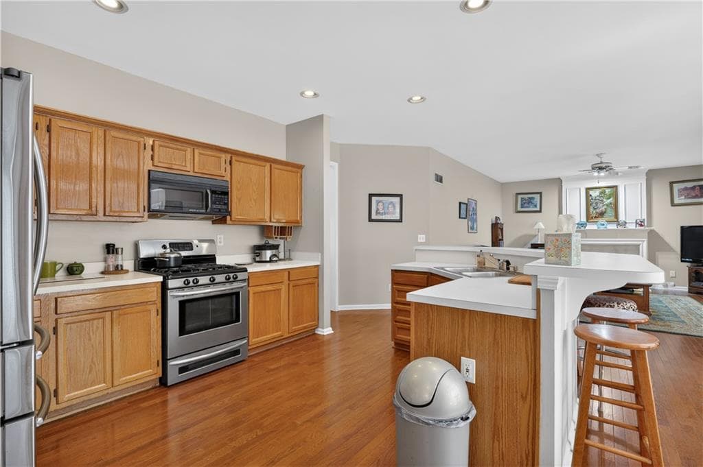 4 bedroom, 4 bathroom, 4,432 sq ft single family residence for sale at 11145 Sea Lilly Drive, Alpharetta, GA 30022 — photo 5
