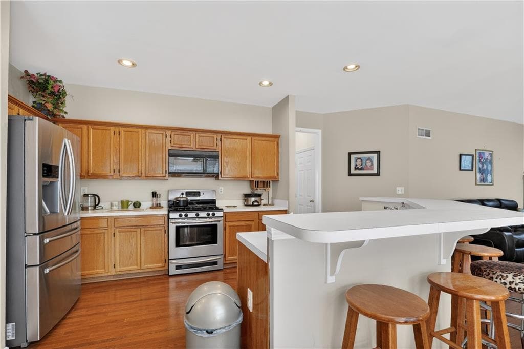 4 bedroom, 4 bathroom, 4,432 sq ft single family residence for sale at 11145 Sea Lilly Drive, Alpharetta, GA 30022 — photo 6
