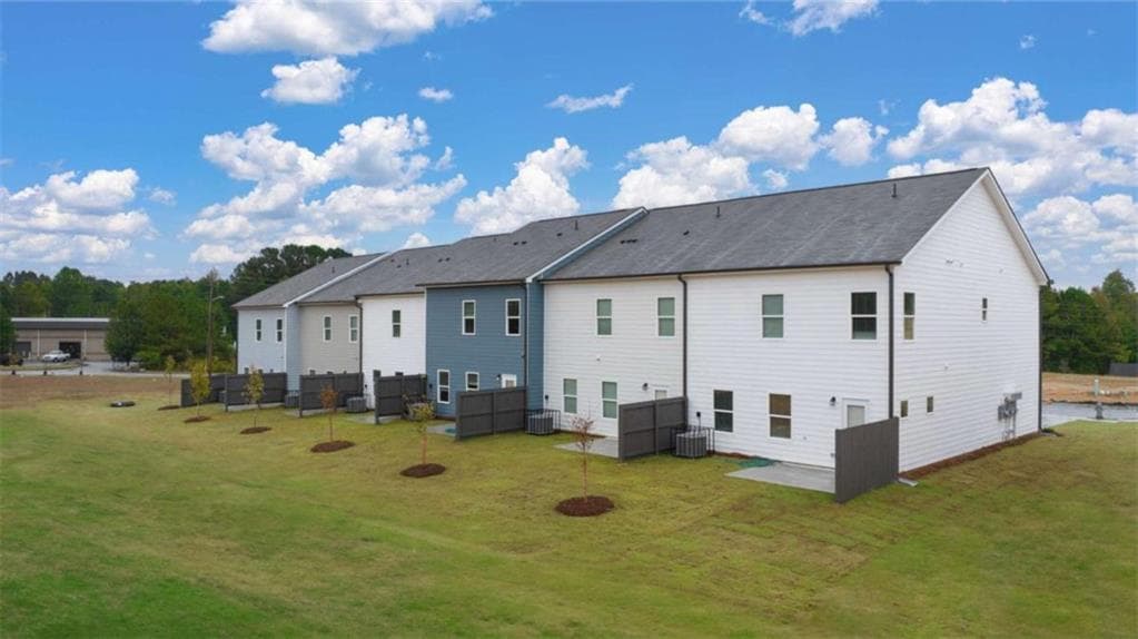3 bedroom, 3 bathroom, 1,695 sq ft townhouse for sale at 1030 Merritt Drive 16, Villa Rica, GA 30180 — photo 2