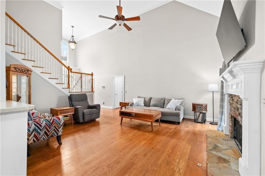 4 bedroom, 3 bathroom, 2,500 sq ft single family residence under contract at 15 Waterstone Drive, Cartersville, GA 30121 — photo 4