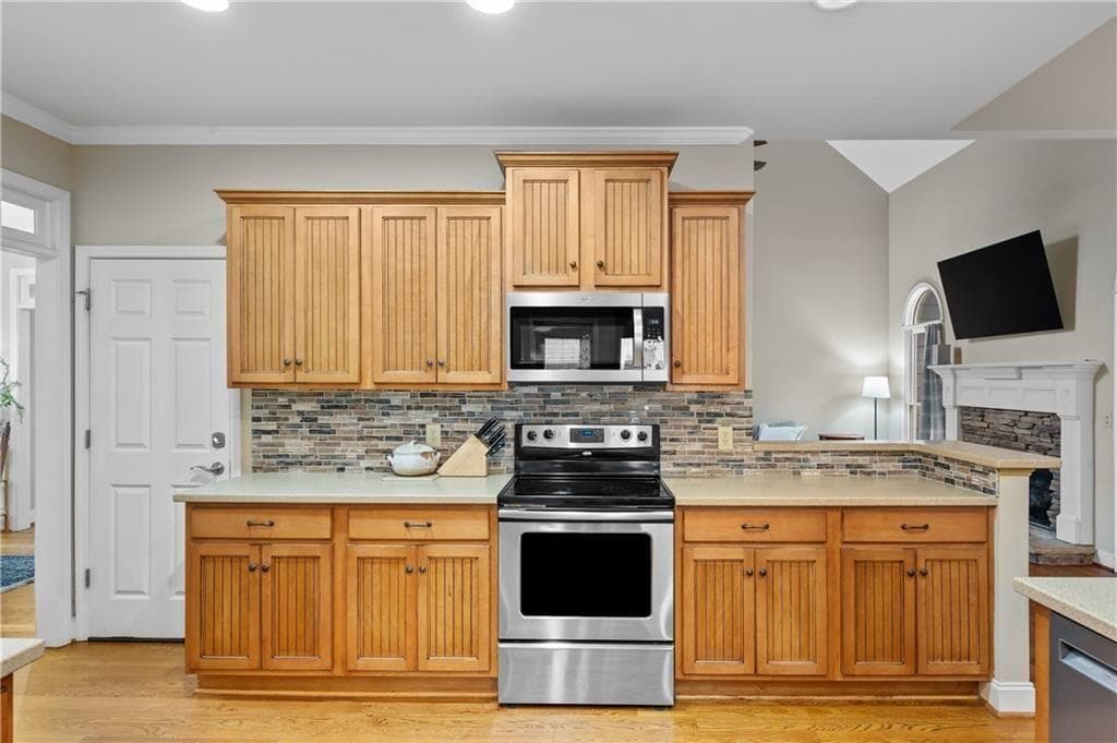 4 bedroom, 3 bathroom, 2,500 sq ft single family residence under contract at 15 Waterstone Drive, Cartersville, GA 30121 — photo 7