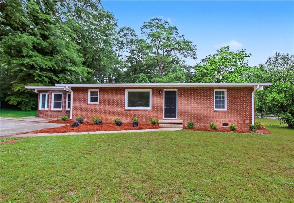 4 bedroom, 2 bathroom, 1,377 sq ft single family residence sold at 420 Georgia Avenue, Fayetteville, GA 30214