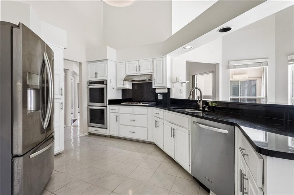 3 bedroom, 3 bathroom, 2,273 sq ft single family residence under contract at 100 Catie Circle, Stockbridge, GA 30281 — photo 10