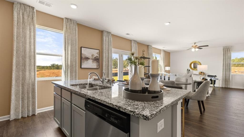 4 bedroom, 3 bathroom, 2,338 sq ft single family residence for sale at 513 Alder Lane Court, Griffin, GA 30223 — photo 9