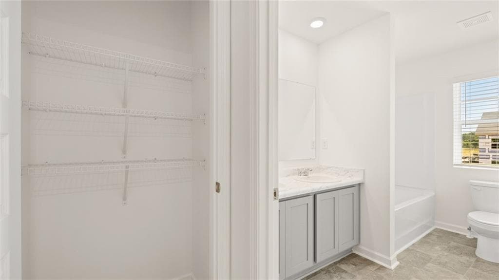 4 bedroom, 3 bathroom, 2,170 sq ft single family residence under contract at 162 Kennelsman Drive, Griffin, GA 30224 — photo 10
