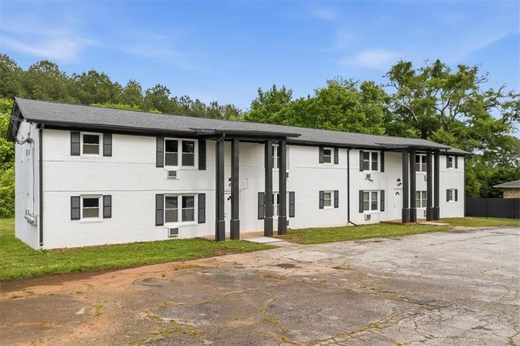 1 bedroom, 1 bathroom apartment for rent at 608 N College Drive 4, Cedartown, GA 30125 for $975 a month — photo 2