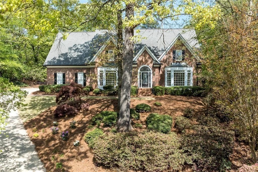 2184 Brooke Farm Court, Dunwoody, GA 30338 — most recent listing photo