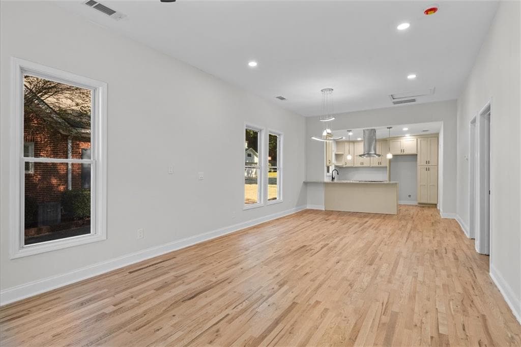 3 bedroom, 3 bathroom, 1,659 sq ft single family residence for sale at 515 Woodlawn Avenue, Calhoun, GA 30701 — photo 9