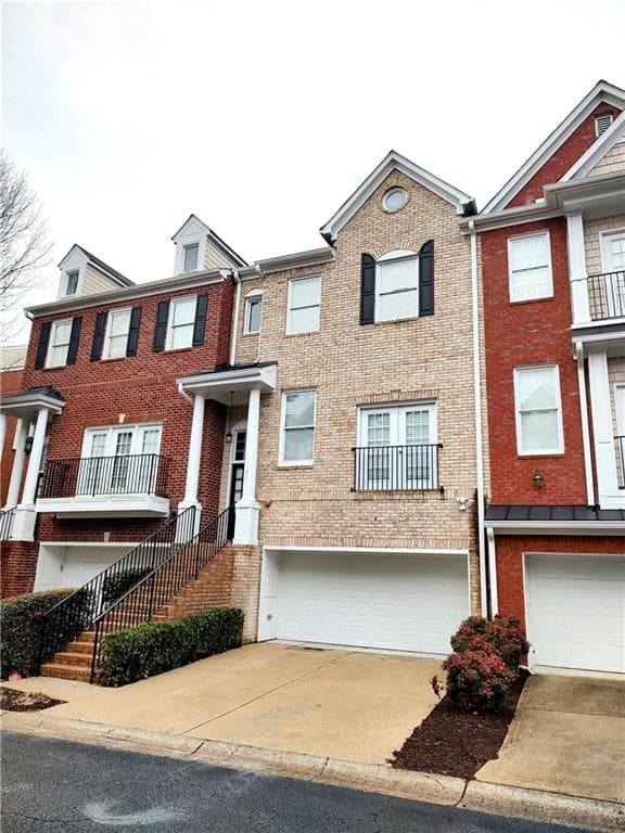 4 bedroom, 4 bathroom, 2,990 sq ft townhouse for rent at 211 Creekway Crossing, Smyrna, GA 30082 for $3,350 a month — photo 2