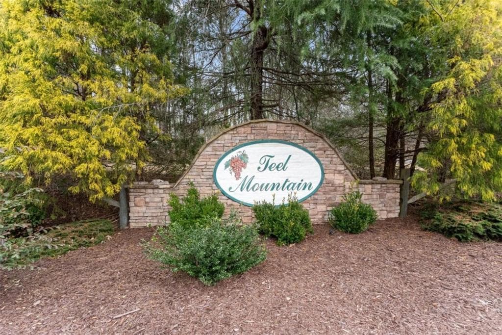 4 bedroom, 2 bathroom, 2,325 sq ft single family residence under contract at 24 Teel Mountain Drive, Cleveland, GA 30528 — photo 4