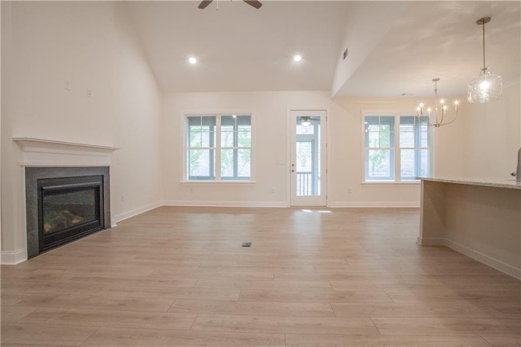 2 bedroom, 3 bathroom, 1,494 sq ft single family residence for sale at 390 Maple View, Carrollton, GA 30117 — photo 6