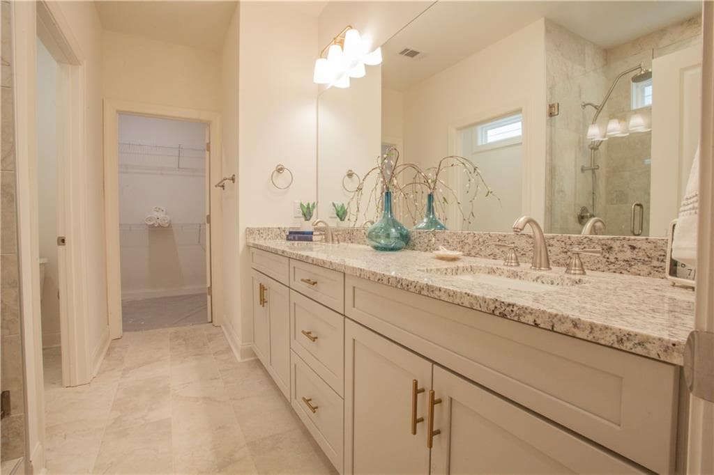 3 bedroom, 4 bathroom, 1,940 sq ft single family residence under contract at 334 Maple View Drive, Carrollton, GA 30117 — photo 7