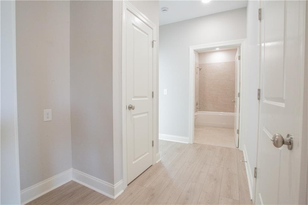 3 bedroom, 4 bathroom, 2,087 sq ft single family residence under contract at 107 Magnolia Lane, Carrollton, GA 30117 — photo 8