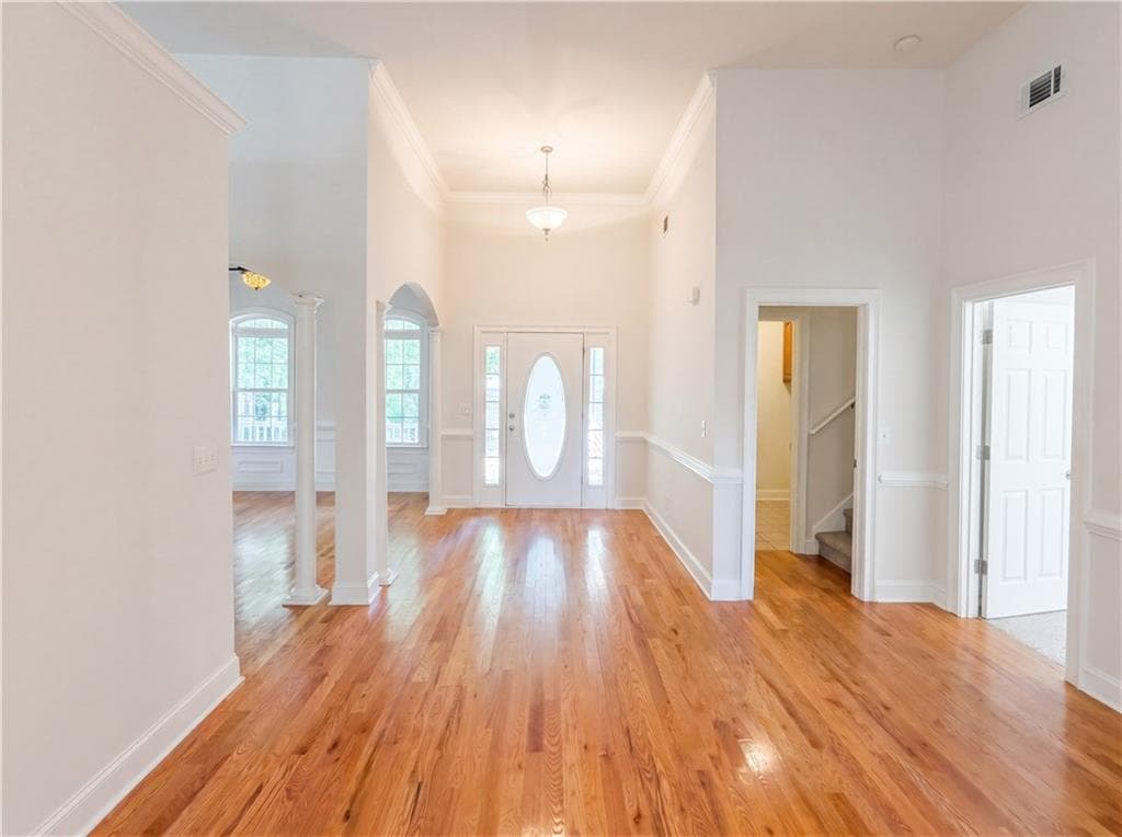 3 bedroom, 2 bathroom, 2,130 sq ft single family residence for sale at 141 Lake Chase Drive, Griffin, GA 30224 — photo 2