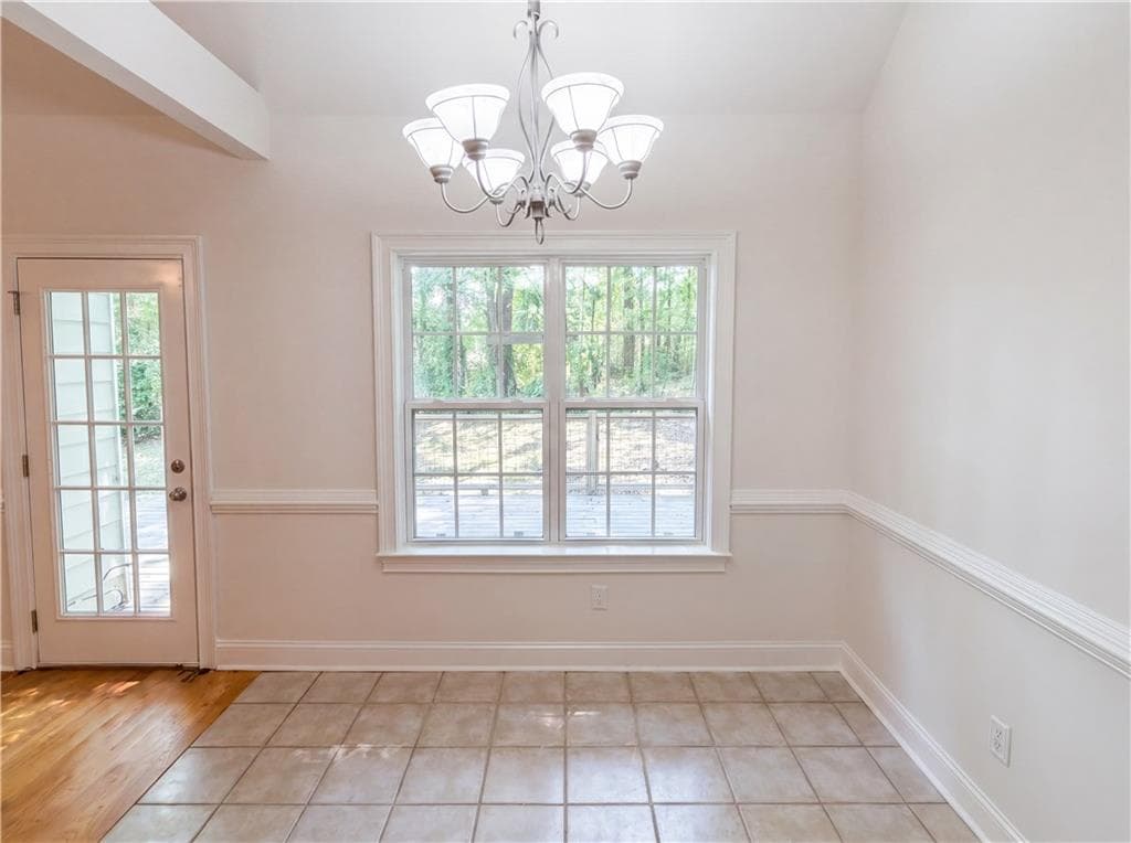 3 bedroom, 2 bathroom, 2,130 sq ft single family residence for sale at 141 Lake Chase Drive, Griffin, GA 30224 — photo 6