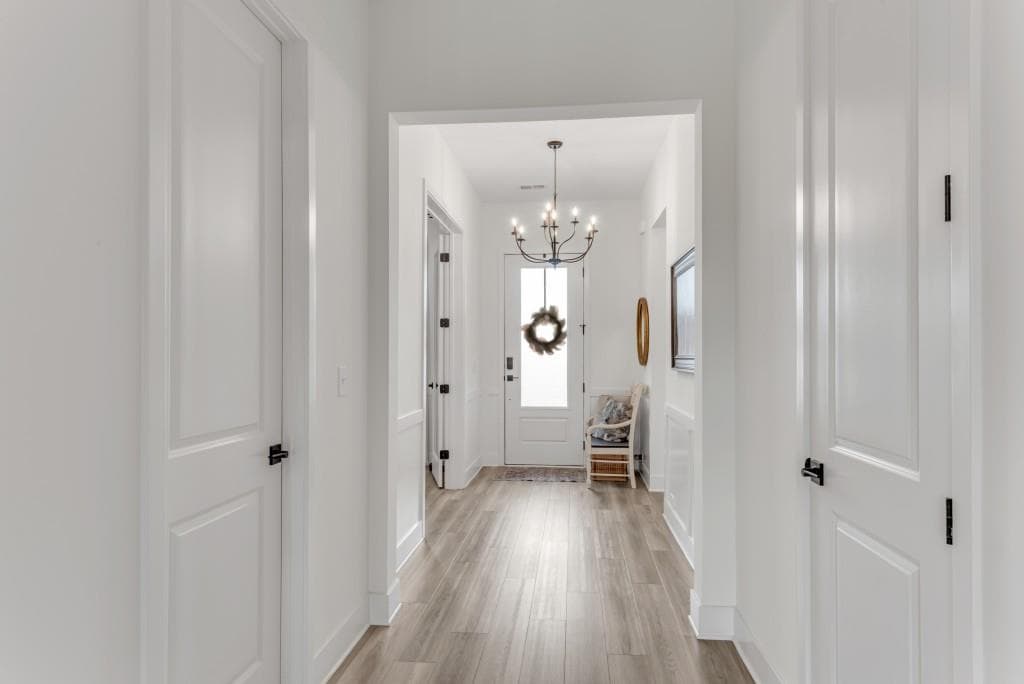 4 bedroom, 3 bathroom, 2,715 sq ft single family residence for sale at 426 Clear Lake Parkway, Hoschton, GA 30548 — photo 5