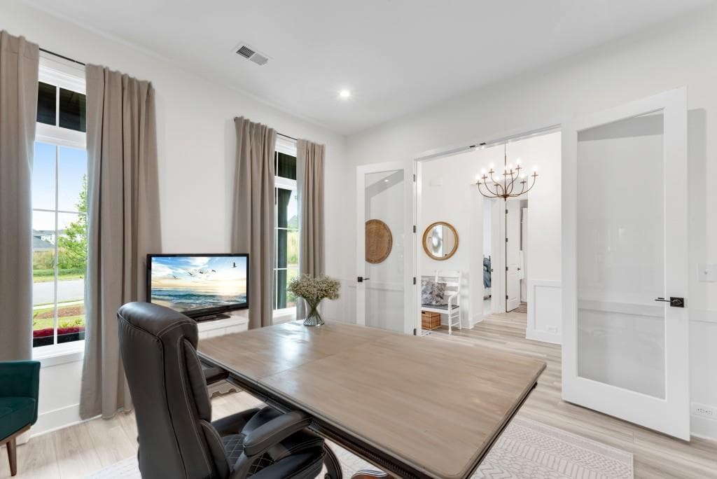4 bedroom, 3 bathroom, 2,715 sq ft single family residence for sale at 426 Clear Lake Parkway, Hoschton, GA 30548 — photo 7