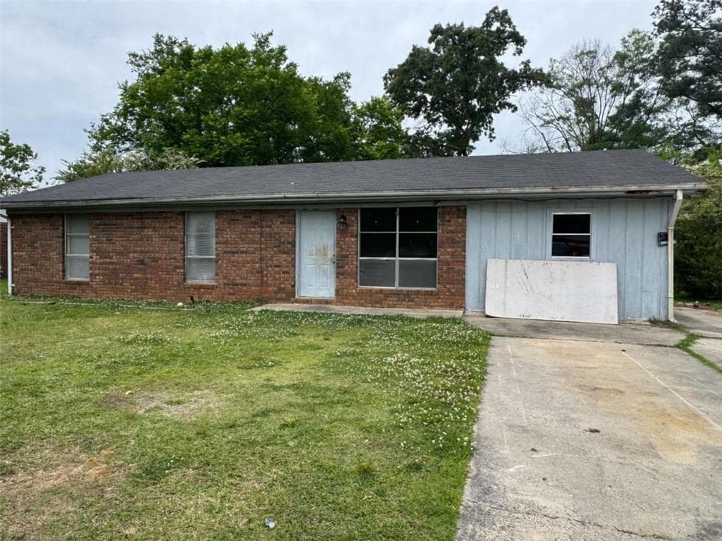 3 bedroom, 2 bathroom, 1,432 sq ft single family residence sold at 19 Lindsey Drive, Rome, GA 30165