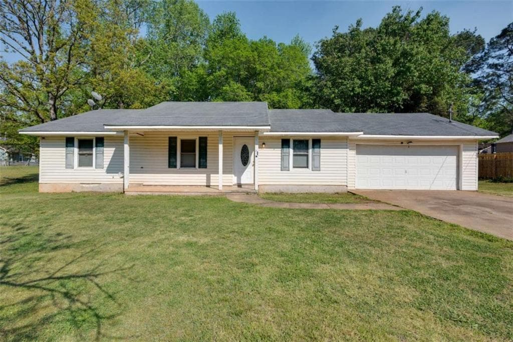 3 bedroom, 2 bathroom, 1,389 sq ft single family residence sold at 50 Liberty Lane, Covington, GA 30016