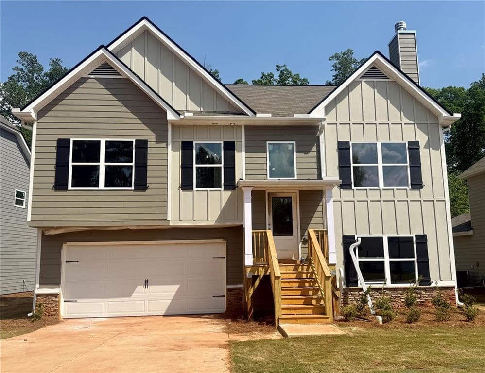 4 bedroom, 3 bathroom, 1,600 sq ft single family residence sold at 499 Charleston Place, Villa Rica, GA 30180
