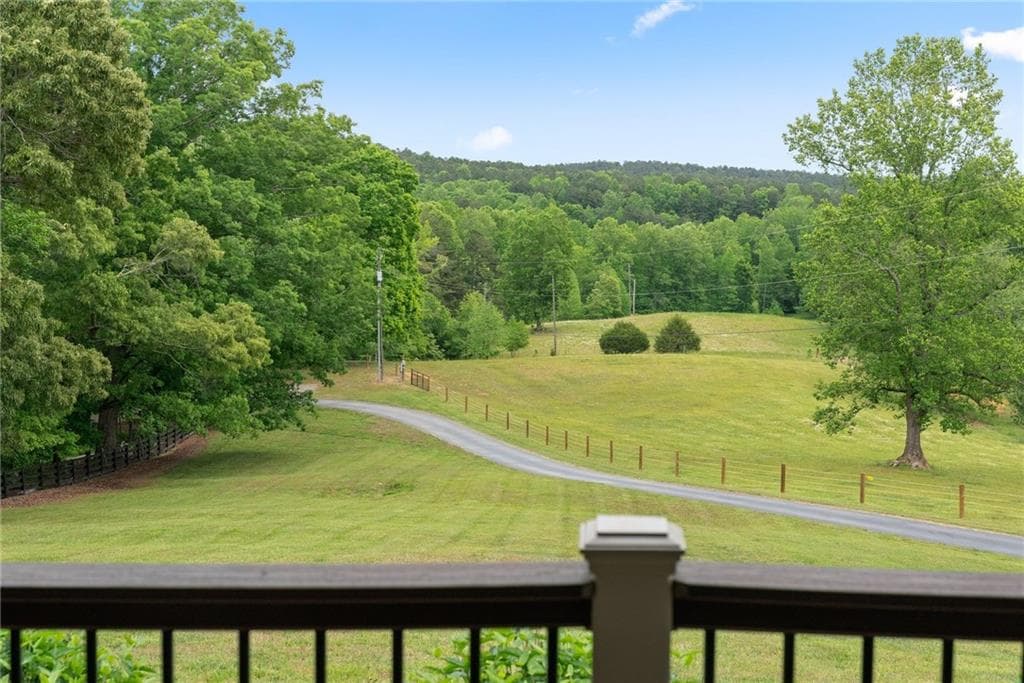 5 bedroom, 6 bathroom, 5,958 sq ft single family residence for sale at 4601 N Browning Bridge Road, Gainesville, GA 30506 — photo 5