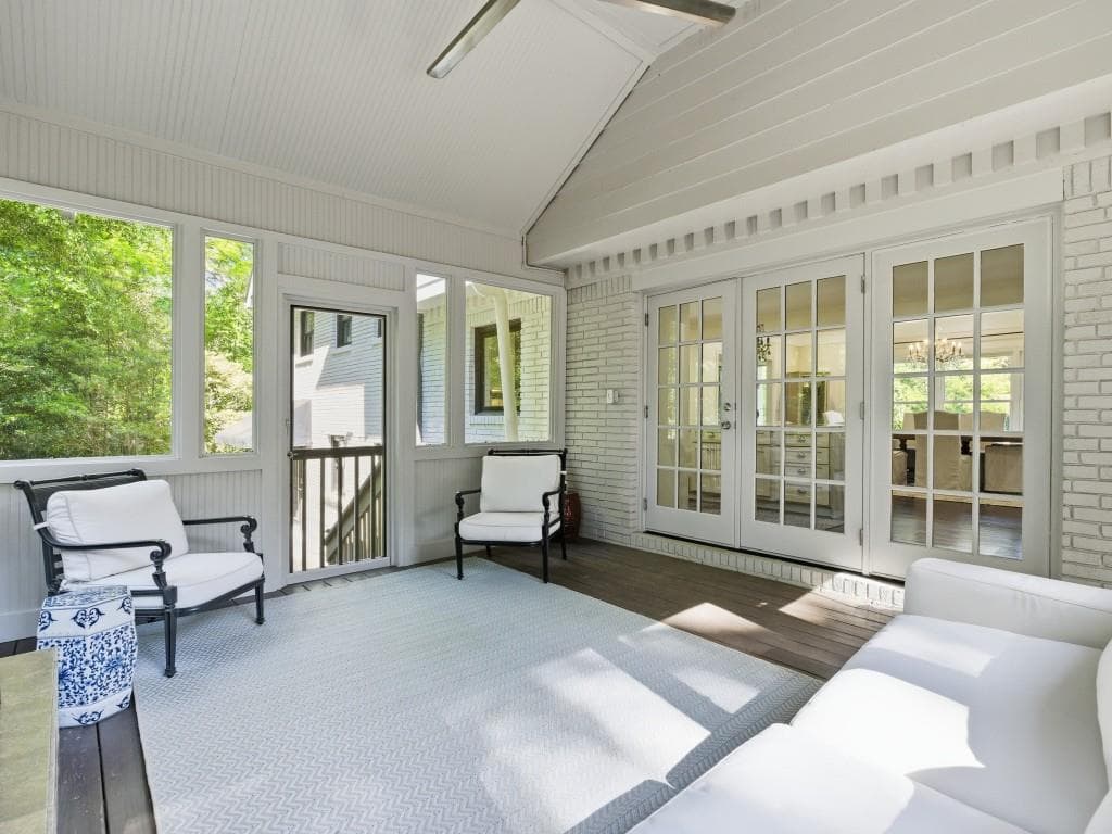 5 bedroom, 5 bathroom, 4,006 sq ft single family residence for sale at 1350 Battleview Drive, Atlanta, GA 30327 — photo 2