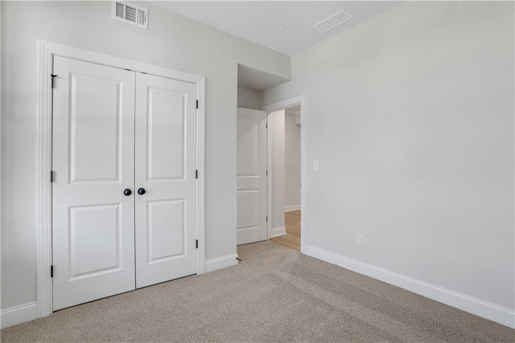 3 bedroom, 3 bathroom, 2,112 sq ft single family residence for sale at 126 Willowfern Lane Way, Marietta, GA 30066 — photo 5
