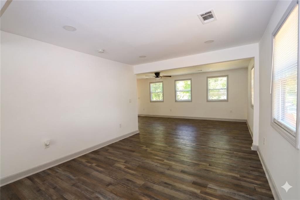 3 bedroom, 2 bathroom, 992 sq ft single family residence for sale at 2178 Penelope Street, Atlanta, GA 30314 — photo 7