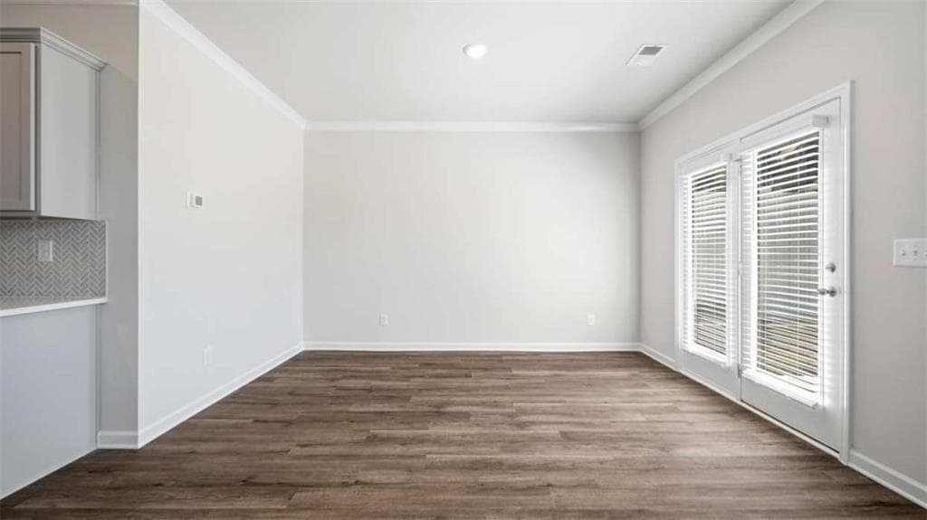 3 bedroom, 3 bathroom, 1,947 sq ft townhouse for sale at 500 Silver Moon Drive, Loganville, GA 30052 — photo 6