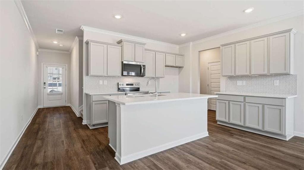 3 bedroom, 3 bathroom, 1,947 sq ft townhouse for sale at 500 Silver Moon Drive, Loganville, GA 30052 — photo 9