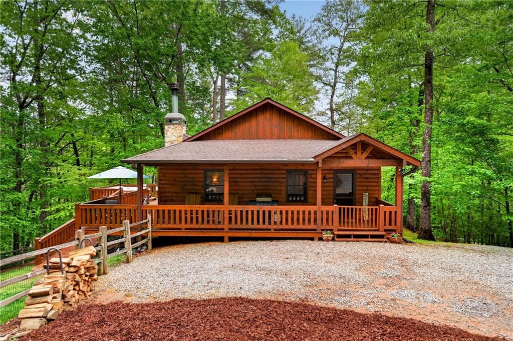 2 bedroom, 2 bathroom, 1,216 sq ft single family residence sold at 72 S Old Aska Road, Blue Ridge, GA 30513