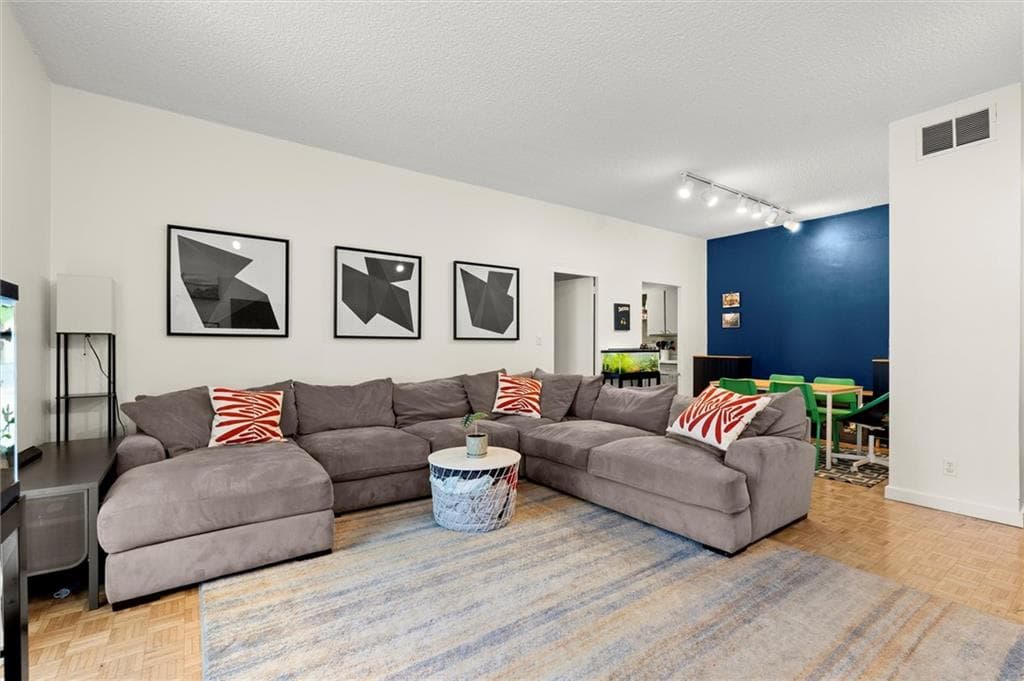 3060 Pharr Court 313, Atlanta, GA 30305 — most recent listing photo