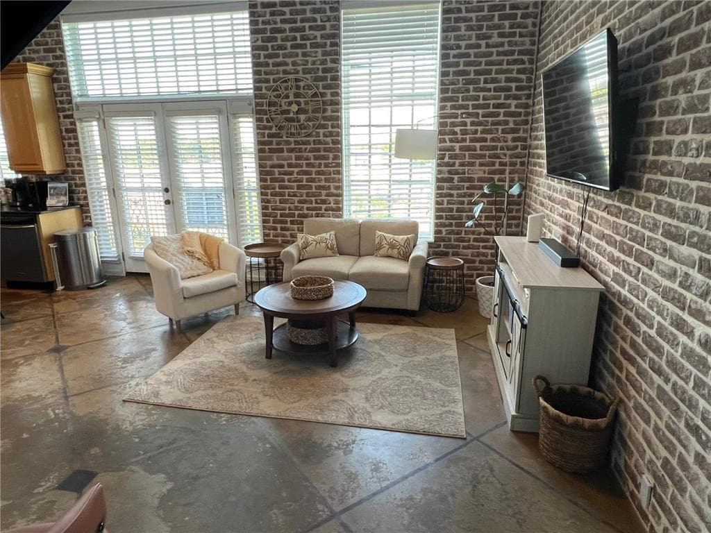 2 bedroom, 2 bathroom, 1,367 sq ft condominium for sale at 5434 Peachtree Road 119, Atlanta, GA 30341