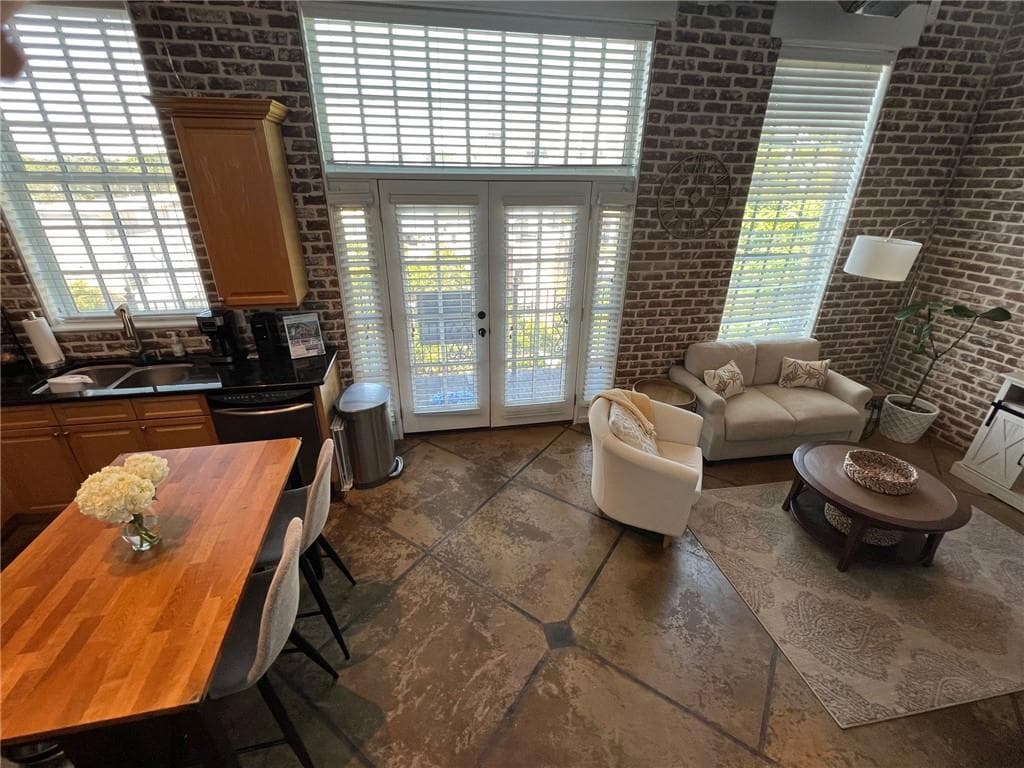 2 bedroom, 2 bathroom, 1,367 sq ft condominium for sale at 5434 Peachtree Road 119, Atlanta, GA 30341 — photo 9
