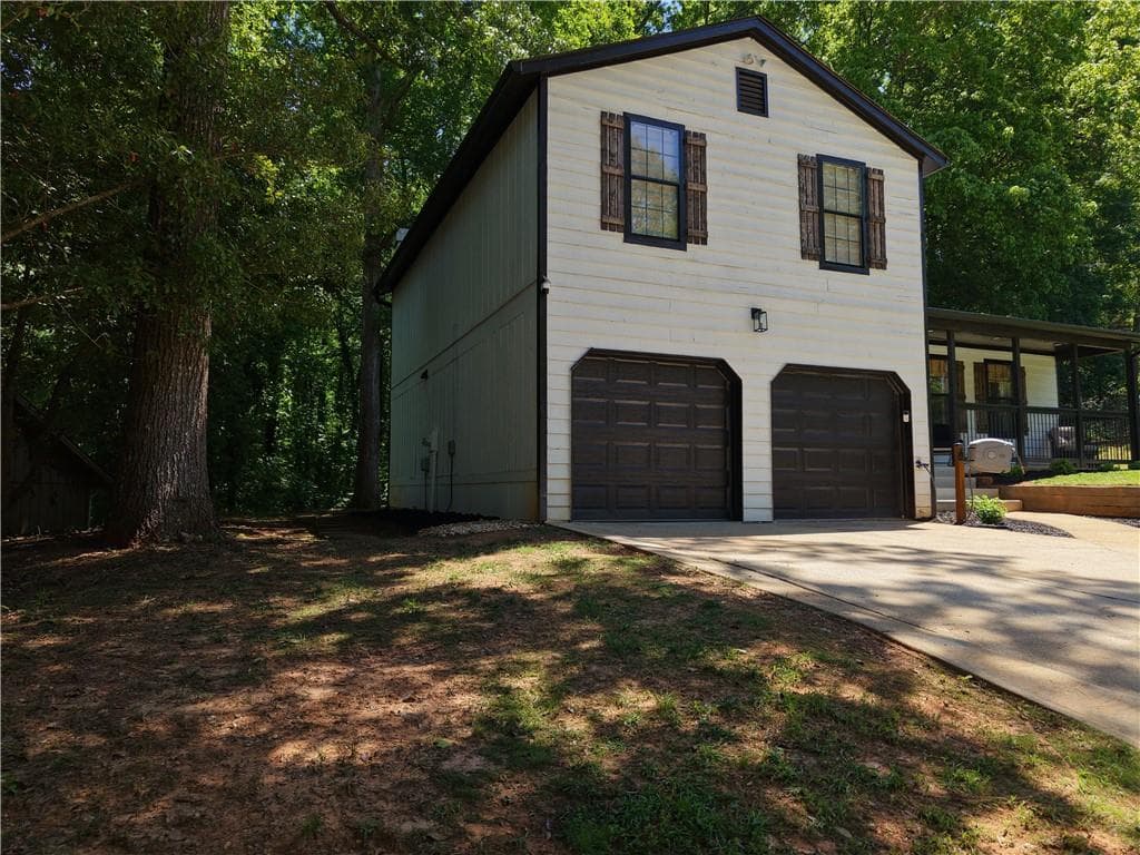 3 bedroom, 2 bathroom, 1,436 sq ft single family residence for sale at 5438 Martins Crossing Road, Stone Mountain, GA 30088 — photo 2