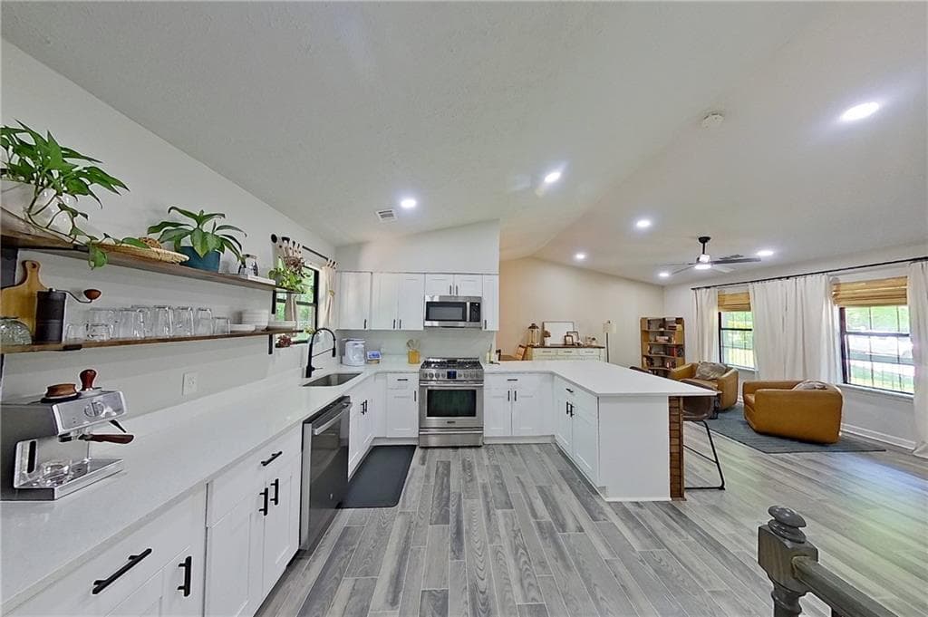 3 bedroom, 2 bathroom, 1,436 sq ft single family residence for sale at 5438 Martins Crossing Road, Stone Mountain, GA 30088 — photo 10