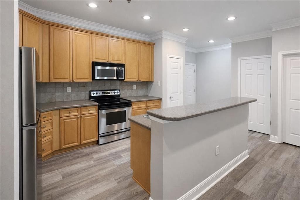 2 bedroom, 2 bathroom, 1,262 sq ft condominium for rent at 4107 Stratford, Decatur, GA 30033 for $2,349 a month — photo 8