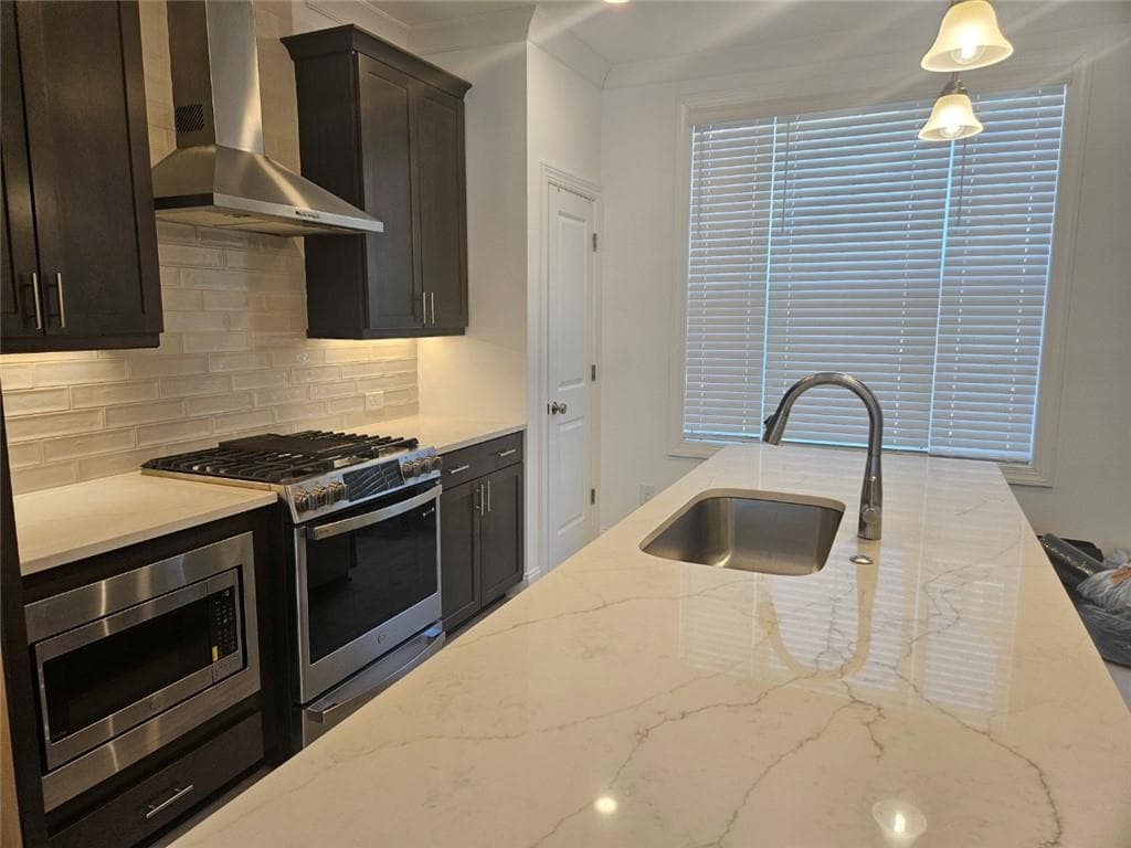 3 bedroom, 4 bathroom, 1,822 sq ft townhouse for sale at 1309 Bennett Creek Ovlk, Suwanee, GA 30024 — photo 2