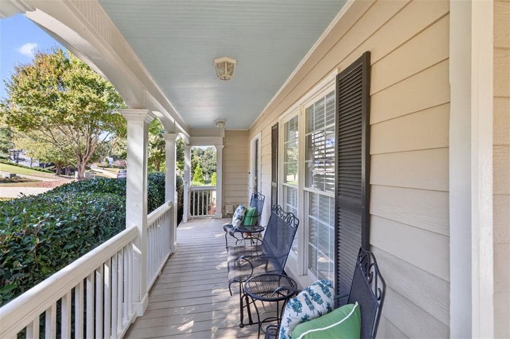4 bedroom, 3 bathroom, 2,904 sq ft single family residence for sale at 5154 Maplewood Lane, Gainesville, GA 30504 — photo 4