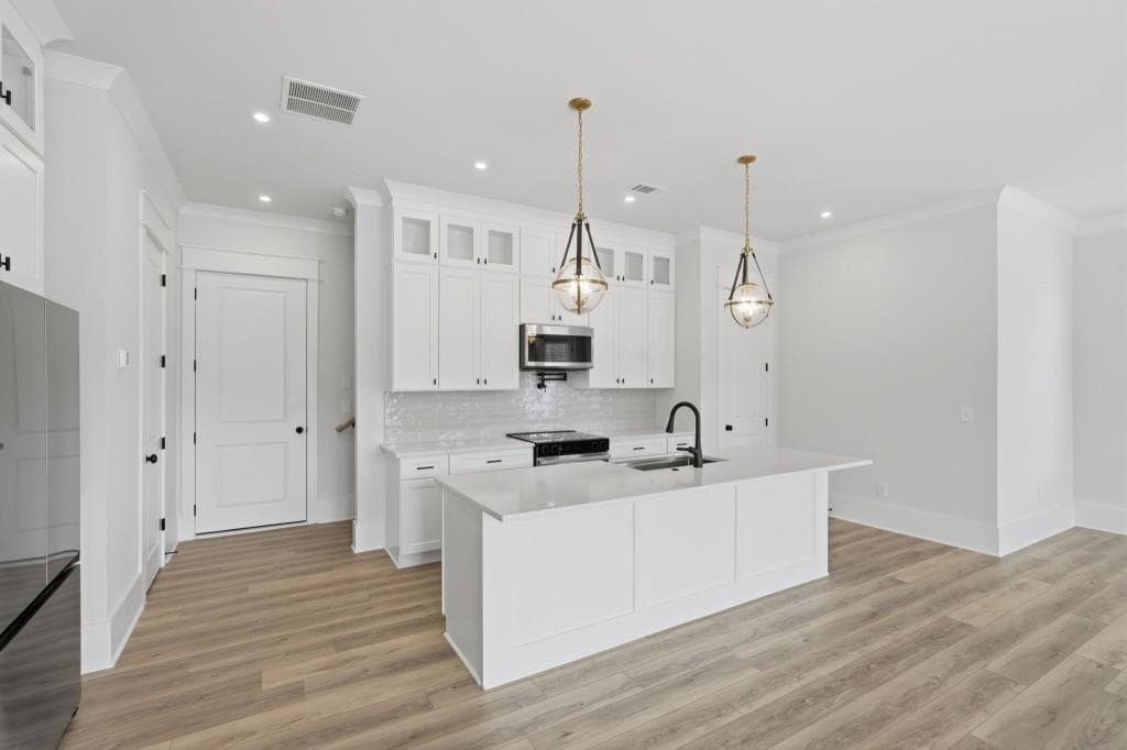 3 bedroom, 3 bathroom, 1,870 sq ft townhouse for rent at 39 Peony Street, Braselton, GA 30517 for $2,695 a month — photo 5